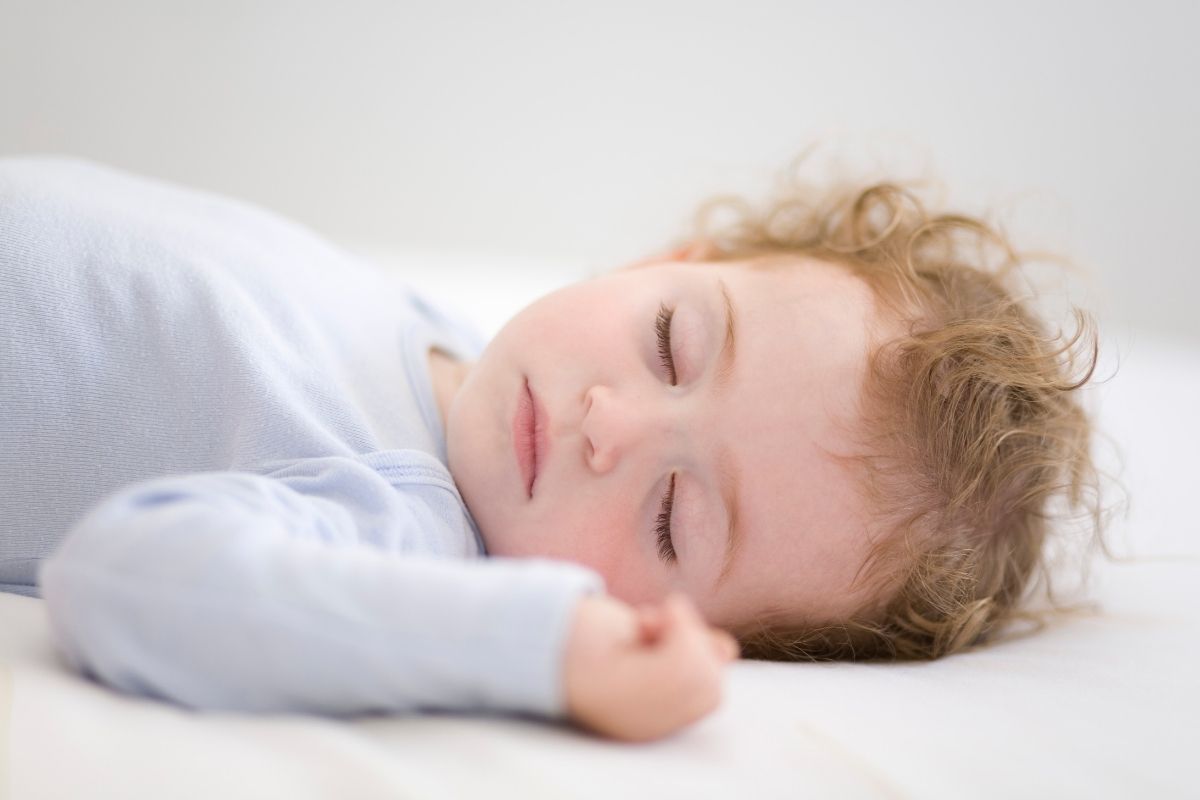 Why Can’t Babies Sleep On Their Stomachs? Hibermate
