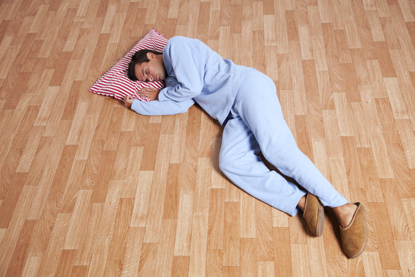 Man sleeping on the floor, good or bad